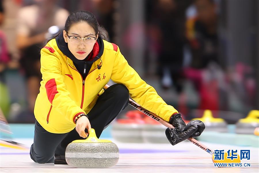 （体育）（3）冰壶——全国冠军赛：哈尔滨四队获女子组冠军