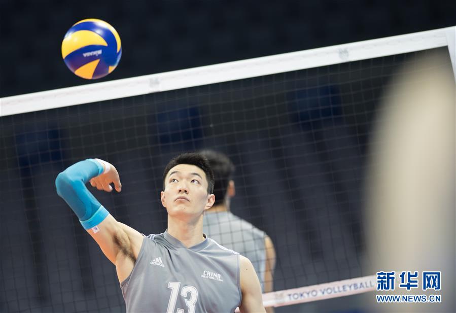 （体育）（1）排球——东京奥运会男排资格赛：中国队备战