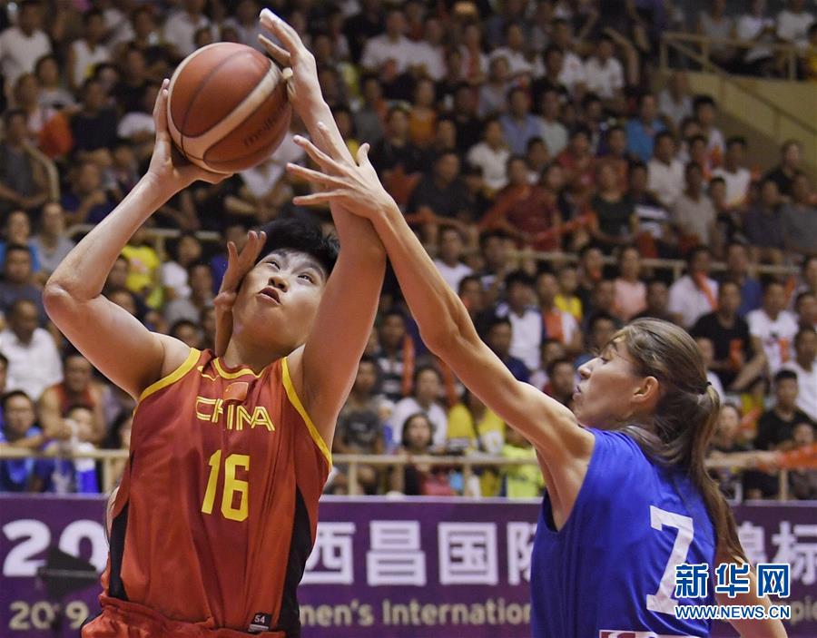 （体育）（3）篮球——西昌国际女篮锦标赛：中国队夺冠