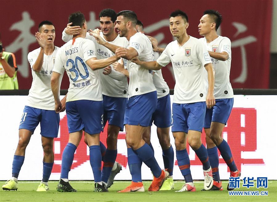 （体育）（8）足球——足协杯：山东鲁能泰山胜上海上港晋级决赛