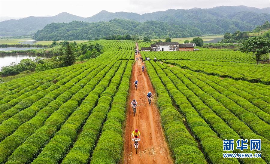 （体育）（1）自行车——珍珠山山地自行车越野挑战赛在江西婺源举行